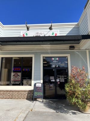 Rocky's NY Deli & Italian Catering by null