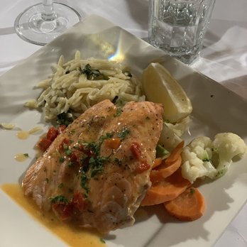 Trellis Restaurant - Grilled Fresh King Salmon Dinner - Tuscan Near Me - Menlo Park, California