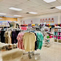 Savvy Crafters Vinyl & Gifts - Gildan, Bella Canvas, Comfort Colors