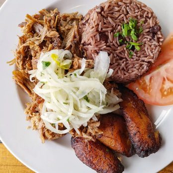 Cafe Con Leche - Puerco asado - IG: @barriegudfood - Cuban Near Me - Seattle, Washington Cafe Con Leche - Puerco asado - IG: @barriegudfood - Cuban Near Me - Seattle, Washington