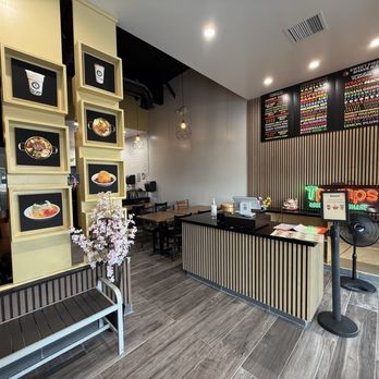 Sweet Fires - Front counter & seating area - Hot Pot Near Me - Upland, California Sweet Fires - Front counter & seating area - Hot Pot Near Me - Upland, California