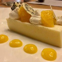 511 Bar & Restaurant - Z marakują panna coctta