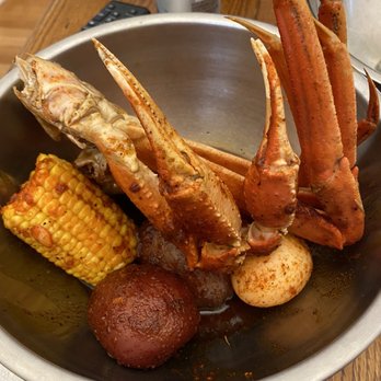 Mad Crab - Dinner is served! - Seafood Near Me - Oak Park, Michigan