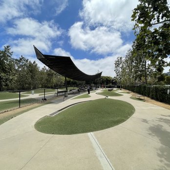 Bluff Creek Dog Park - Dog Parks Near Me - Playa Vista, California Bluff Creek Dog Park - Dog Parks Near Me - Playa Vista, California