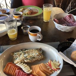 Vegetable omelet and huevos rancheros