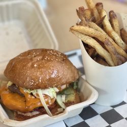 Maxwell's Burgers & Shakes - Large Maxx Burger (Includes choice of side)