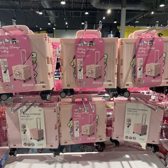 Primark - Folding Wheeled Crates - Women's Clothing Near Me - Burlington, Massachusetts