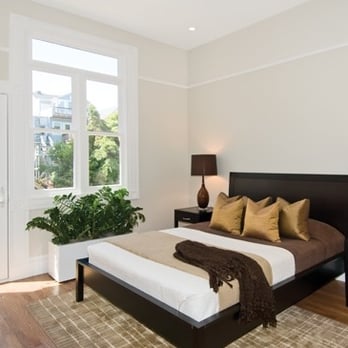 Green Street Construction - master bedroom with hardwood floors - General Contractors Near Me - Pacifica, California Green Street Construction - master bedroom with hardwood floors - General Contractors Near Me - Pacifica, California