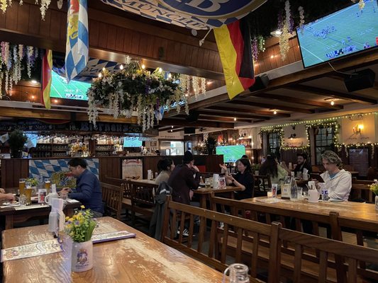 Bierhaus NYC by null