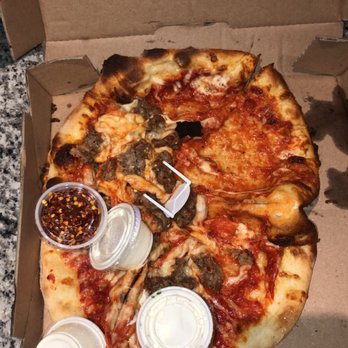 Dimo's Pizza - SOGGY AND INEDIBLE - Beer, Wine & Spirits Near Me - Chicago, Illinois Dimo's Pizza - SOGGY AND INEDIBLE - Beer, Wine & Spirits Near Me - Chicago, Illinois