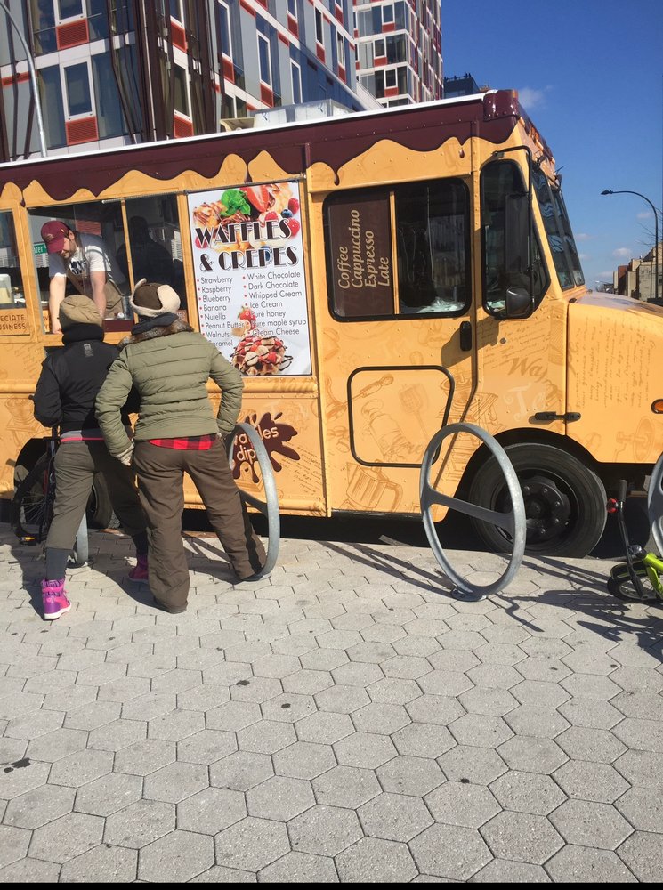 VORO REAL ESTATE Updated October 2024 13 Photos & 81 Reviews 1129 Northern Blvd, Manhasset