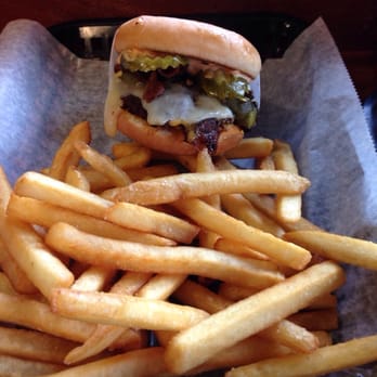 Killer Burger East Vancouver - Mendoza Burger - Burgers Near Me - Vancouver, Washington