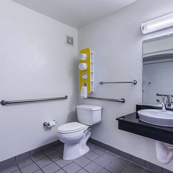 Motel 6 - bathroom - Hotels Near Me - Beatty, Nevada