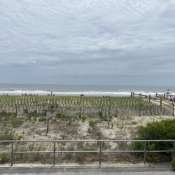 Chank's Grab-N-Go - The view!