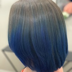 Studio C - Fun blue balayage