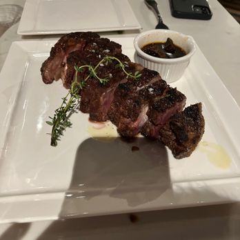 Wolf & Lamb Steakhouse - Steakhouses Near Me - New York, New York Wolf & Lamb Steakhouse - Steakhouses Near Me - New York, New York