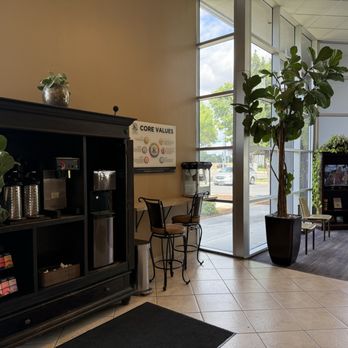 Kniesel's Collision - Natomas - Body Shops Near Me - Sacramento, California Kniesel's Collision - Natomas - Body Shops Near Me - Sacramento, California
