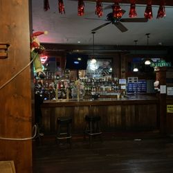 Newell's Cocktail Lounge - Inside