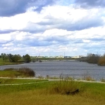 Prairie Queen Recreation Area - Looking South from Lincoln Rd. - Lakes Near Me - Papillion, Nebraska
