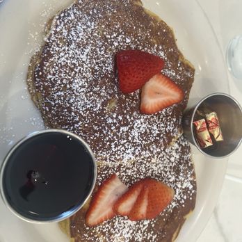 Brighton Coffee Shop - Coffee & Tea Near Me - Beverly Hills, California