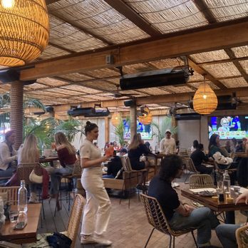 Belles Beach House - Tiki Bars Near Me - Venice, California Belles Beach House - Tiki Bars Near Me - Venice, California