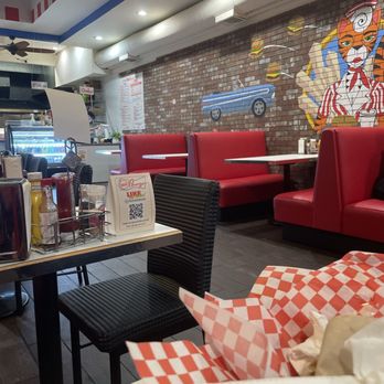 Oh G Burger - Inside looks amazing! - Burgers Near Me - Oakland, California