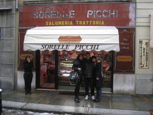 Sorelle Picchi by null