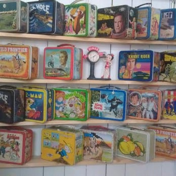 Gary's Coins & Antiques - lunch box collection - Antiques Near Me - Montague, Massachusetts Gary's Coins & Antiques - lunch box collection - Antiques Near Me - Montague, Massachusetts