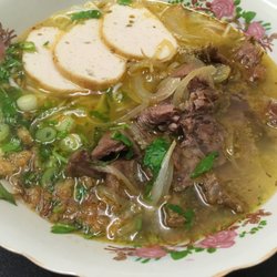 Hoa Phuong - Bun bo dish (beef noodle soup)