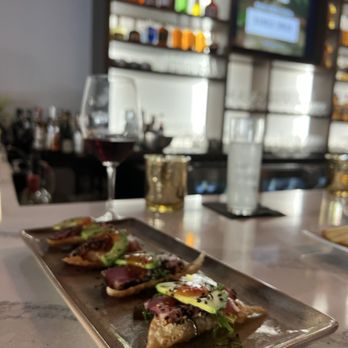 Wine Dive + Kitchen - Lawrence - Ahi Tuna - New American Near Me - Lawrence, Kansas