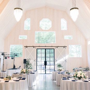 Dove Hollow Estate - Inside, daytime reception space. - Wedding Planning Near Me - Longview, Texas Dove Hollow Estate - Inside, daytime reception space. - Wedding Planning Near Me - Longview, Texas
