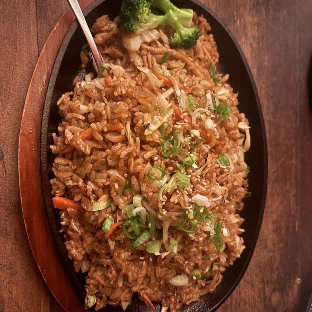 Izakaya Shinya - Hibachi Fried Rice (Chicken) - Ramen Near Me - Chicago, Illinois Izakaya Shinya - Hibachi Fried Rice (Chicken) - Ramen Near Me - Chicago, Illinois