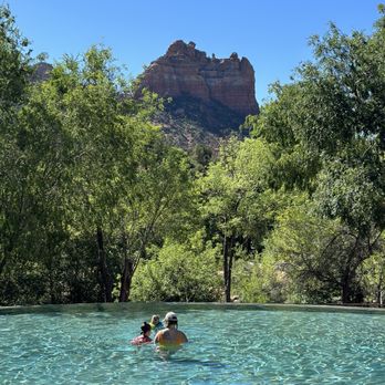 Amara Resort and Spa - Amara infinity pool and view - Resorts Near Me - Sedona, Arizona Amara Resort and Spa - Amara infinity pool and view - Resorts Near Me - Sedona, Arizona