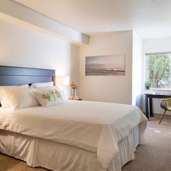 College Housing Northwest - Bedroom