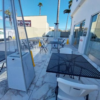 Happy Mediterranean Restaurant - Outside seating - Fast Food Near Me - Lompoc, California