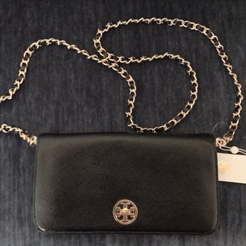 Tory Burch Outlet - Accessories Near Me - Carlsbad, California Tory Burch Outlet - Accessories Near Me - Carlsbad, California