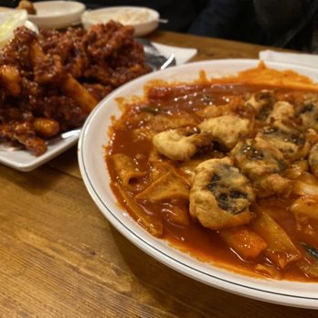 Rainpia - Sweet and spicy chicken and spicy rice cake with soondae - Korean Near Me - Ellicott City, Maryland