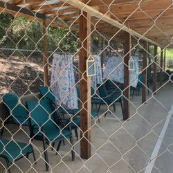 Inez Spring Riverfront RV Park - Rent a cabana by the hour
