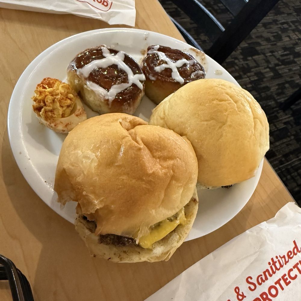 Golden Corral Buffet & Grill - Lunch - American Near Me - Frederick, Maryland Golden Corral Buffet & Grill - Lunch - American Near Me - Frederick, Maryland