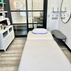 Wax Bar and More - Relax & Breath Zone~