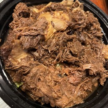 Rice Roll Express - 牛腩是像屎一样的殘渣。只有咸味，根本进不了口，一整盒掉了。东西很不新鲜，臭的。beef stew looks like shit and smells. I threw the whole box away. - Chinese Near Me - San Francisco, California