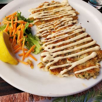 Island Fish - Crab cakes - Seafood Near Me - Marathon, Florida