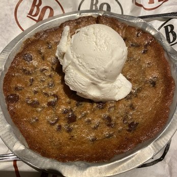 Black Angus Steakhouse - Chocolate chip cookie - Steakhouses Near Me - Burbank, California Black Angus Steakhouse - Chocolate chip cookie - Steakhouses Near Me - Burbank, California