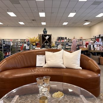 Williams Sonoma - Furniture Stores Near Me - Vacaville, California Williams Sonoma - Furniture Stores Near Me - Vacaville, California
