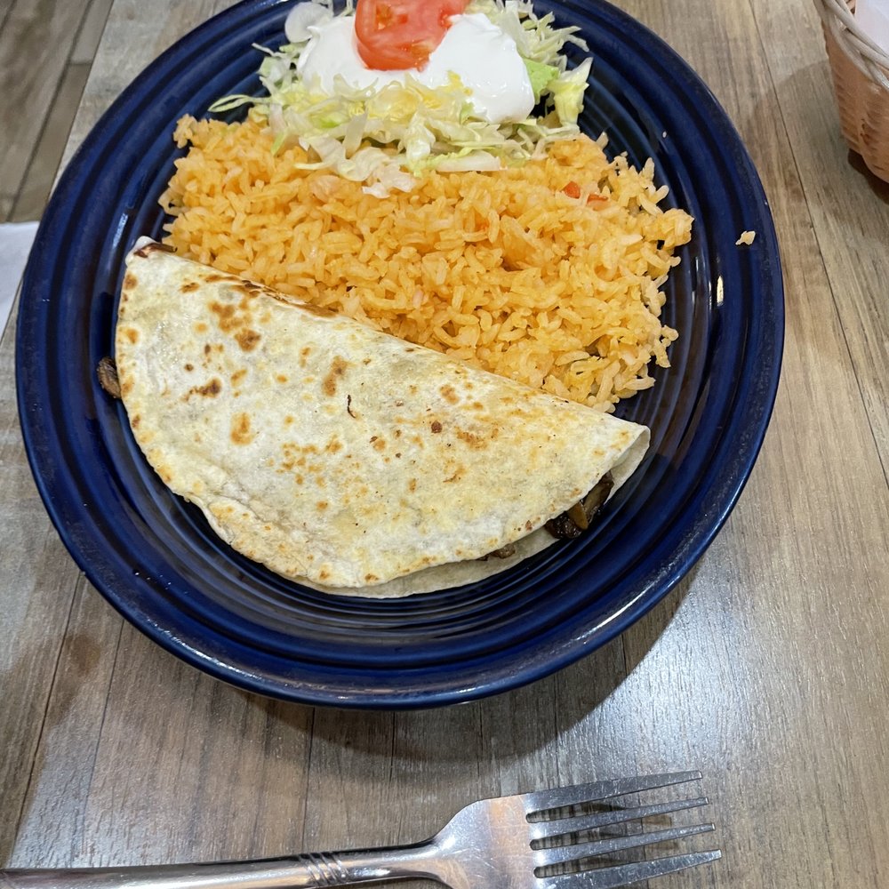 El paso Mexican Grill - Mushroom quesadilla lunch platter - Bars Near Me - Blairsville, Pennsylvania El paso Mexican Grill - Mushroom quesadilla lunch platter - Bars Near Me - Blairsville, Pennsylvania