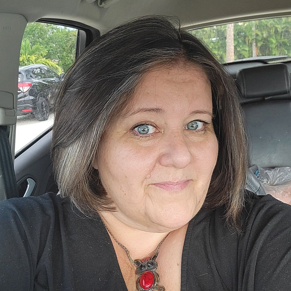 Buffy's Paradise Salon Logo