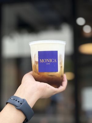 Monica Café by null