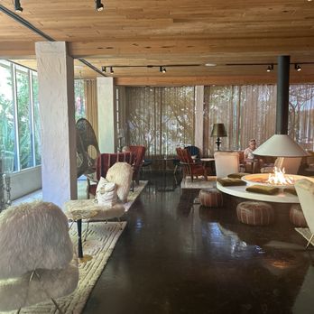 NORMA'S - Lounge area - Breakfast & Brunch Near Me - Palm Springs, California