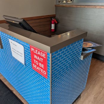 IHOP - Waiting to be seated - Breakfast & Brunch Near Me - Mississauga, Ontario