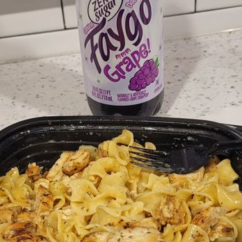 Kwik Star - Yummers!. 5 minutes total. Can't beat it. Grilled chicken seasoned egg noodles cheese sauce. No more diet faygo it's zero sugar faygo now - Convenience Stores Near Me - Davenport, Iowa
